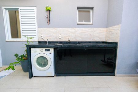 Casa de condomínio para alugar com 135m², 2 quartos e 2 vagas Casa de condomínio para alugar com 135m², 2 quartos e 2 vagasÁrea de Serviço