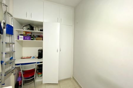Apartamento à venda com 84m², 4 quartos e sem vagaQuarto de Serviço