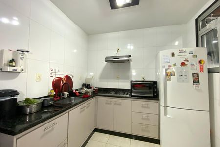 Apartamento à venda com 84m², 4 quartos e sem vagaCozinha