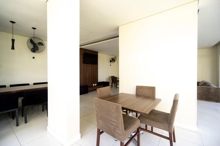 Apartamento para alugar com 43m², 1 quarto e 1 vaga Apartamento para alugar com 43m², 1 quarto e 1 vagaSalão de festas
