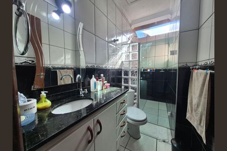 Casa de condomínio à venda com 132m², 3 quartos e 2 vagas Casa de condomínio à venda com 132m², 3 quartos e 2 vagasBanheiro corredor Piso I