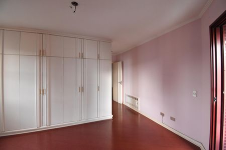 Apartamento à venda com 311m², 5 quartos e 3 vagasSuíte 2