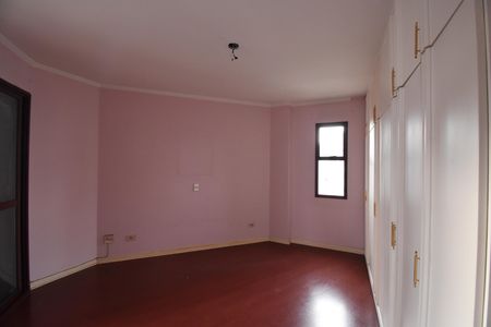 Apartamento à venda com 311m², 5 quartos e 3 vagasSuíte 2