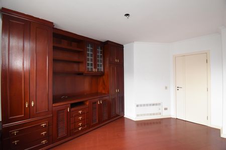 Apartamento à venda com 311m², 5 quartos e 3 vagasQuarto 4