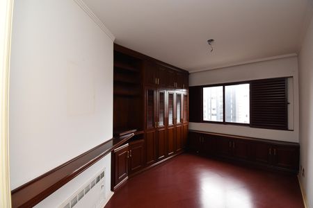 Apartamento à venda com 311m², 5 quartos e 3 vagasQuarto 3