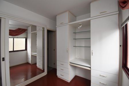Apartamento à venda com 311m², 5 quartos e 3 vagasSuíte 3