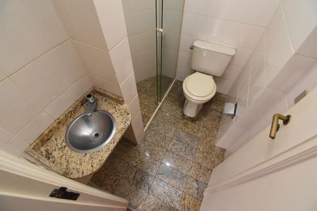 Apartamento à venda com 311m², 5 quartos e 3 vagasBanheiro da Suíte 3