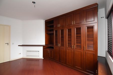 Apartamento à venda com 311m², 5 quartos e 3 vagasQuarto 3