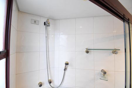 Apartamento à venda com 311m², 5 quartos e 3 vagasBanheiro 4