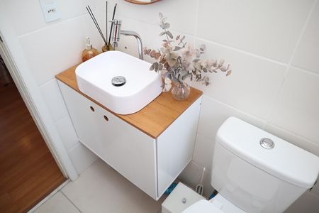 BANHEIRO de apartamento à venda com 2 quartos, 44m² em Vargem Grande, Rio de Janeiro