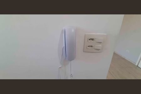 Apartamento à venda com 57m², 2 quartos e 1 vaga Apartamento à venda com 57m², 2 quartos e 1 vagaInterfone