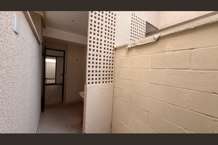 Casa de condomínio à venda com 160m², 4 quartos e 2 vagas Casa de condomínio à venda com 160m², 4 quartos e 2 vagasQuintal