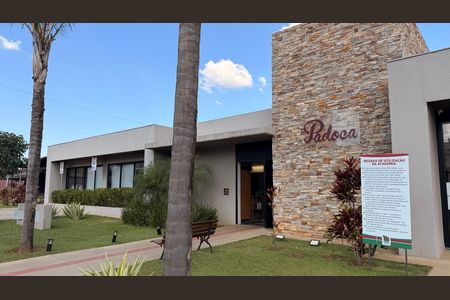 Casa de condomínio à venda com 160m², 4 quartos e 2 vagas Casa de condomínio à venda com 160m², 4 quartos e 2 vagasPadaria