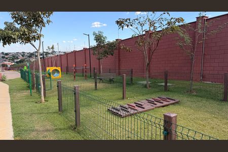 Casa de condomínio à venda com 160m², 4 quartos e 2 vagas Casa de condomínio à venda com 160m², 4 quartos e 2 vagasPet Place