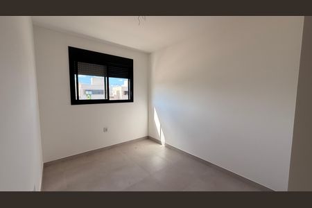 Casa de condomínio à venda com 160m², 4 quartos e 2 vagas Casa de condomínio à venda com 160m², 4 quartos e 2 vagasSuíte 2