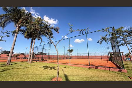 Casa de condomínio à venda com 160m², 4 quartos e 2 vagas Casa de condomínio à venda com 160m², 4 quartos e 2 vagasQuadra Esportiva
