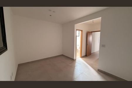 Casa de condomínio à venda com 160m², 4 quartos e 2 vagas Casa de condomínio à venda com 160m², 4 quartos e 2 vagasSuíte 3