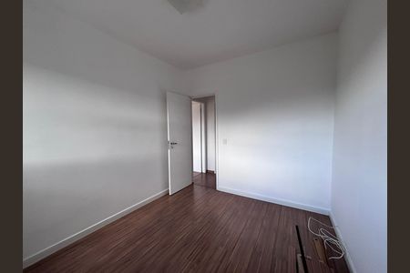 Apartamento à venda com 66m², 2 quartos e 2 vagasQuarto 2