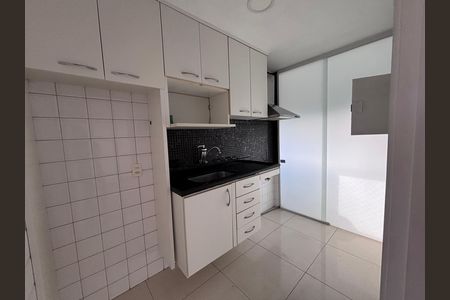 Apartamento à venda com 66m², 2 quartos e 2 vagasCozinha