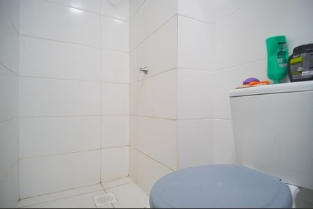 Apartamento para alugar com 42m², 2 quartos e 2 vagasBanheiro