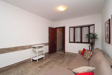 Sala de casa para alugar com 2 quartos, 95m² em Jardim Londrina, São Paulo