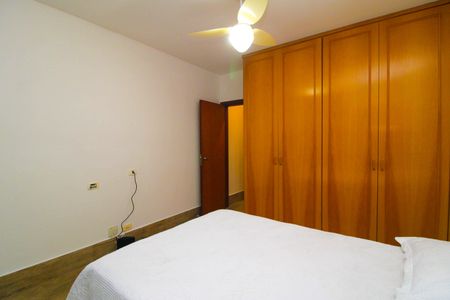 Casa para alugar com 95m², 2 quartos e 2 vagas Casa para alugar com 95m², 2 quartos e 2 vagasSuíte 2