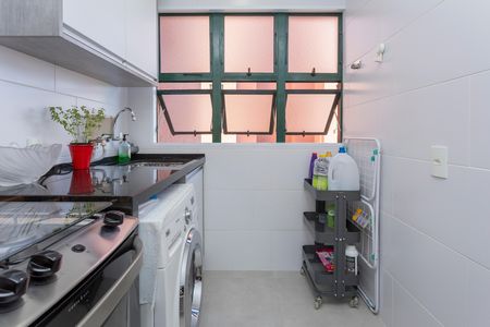Apartamento à venda com 69m², 3 quartos e 1 vagaÁrea de Serviço
