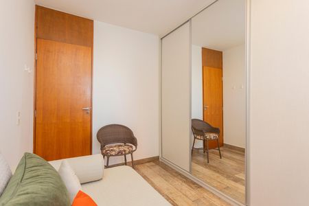 Apartamento à venda com 69m², 3 quartos e 1 vagaQuarto 2
