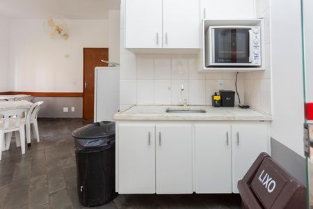 Apartamento à venda com 69m², 3 quartos e 1 vagaÁrea comum - Salão de festas