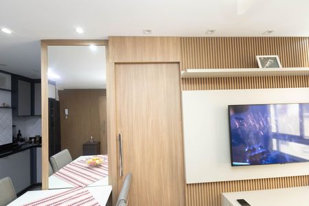 Sala  de apartamento à venda com 2 quartos, 42m² em Vila Sabrina, São Paulo