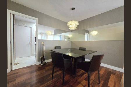 Apartamento à venda com 110m², 3 quartos e 1 vagaSala de Jantar