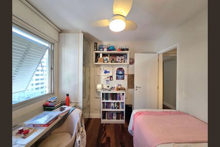 Apartamento à venda com 110m², 3 quartos e 1 vagaQuarto 3