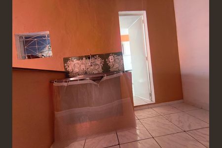 Casa para alugar com 48m², 2 quartos e sem vaga