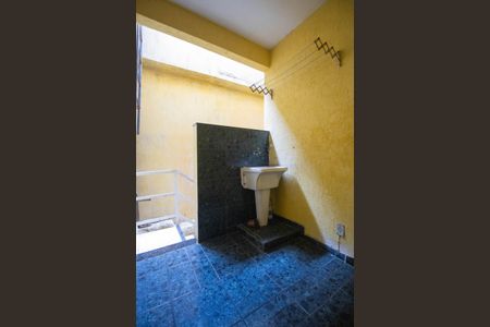 Área de Serviço de casa para alugar com 3 quartos, 90m² em Rocha, São Gonçalo