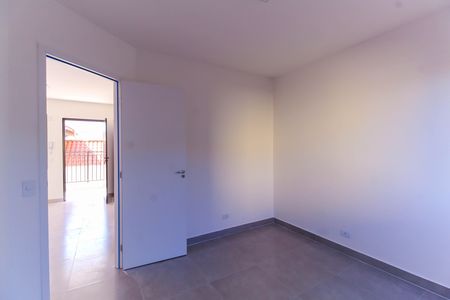 Quarto 1 de apartamento para alugar com 2 quartos, 40m² em Vila Canero, São Paulo
