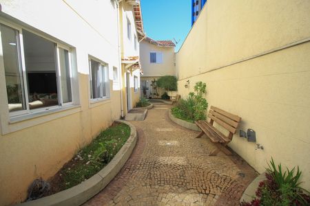 Casa de condomínio à venda com 225m², 3 quartos e 4 vagas