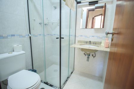Casa de condomínio à venda com 225m², 3 quartos e 4 vagas