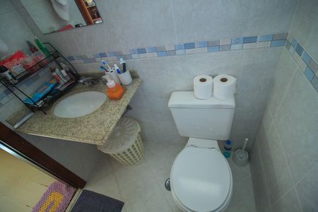 Casa de condomínio à venda com 225m², 3 quartos e 4 vagas