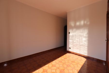 Casa à venda com 164m², 3 quartos e 2 vagasSuíte