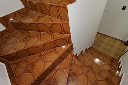 Casa à venda com 164m², 3 quartos e 2 vagasEscada