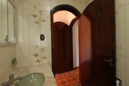 Casa à venda com 164m², 3 quartos e 2 vagasBanheiro da Suíte