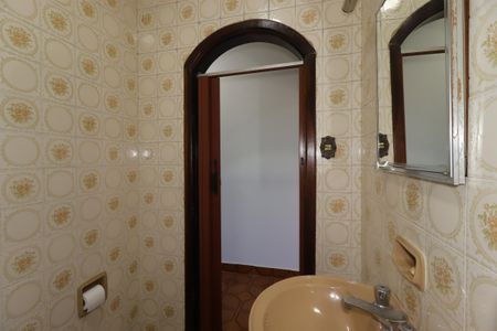 Casa à venda com 164m², 3 quartos e 2 vagasBanheiro Social