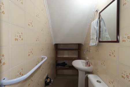 Casa à venda com 164m², 3 quartos e 2 vagasLavabo