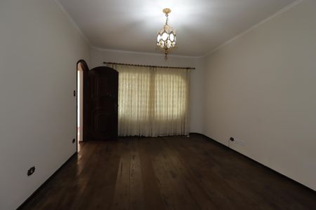 Casa à venda com 164m², 3 quartos e 2 vagasSala