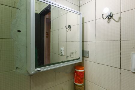 Casa à venda com 100m², 3 quartos e 2 vagas Casa à venda com 100m², 3 quartos e 2 vagasBanheiro