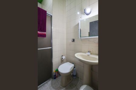 Casa à venda com 100m², 3 quartos e 2 vagas Casa à venda com 100m², 3 quartos e 2 vagasBanheiro