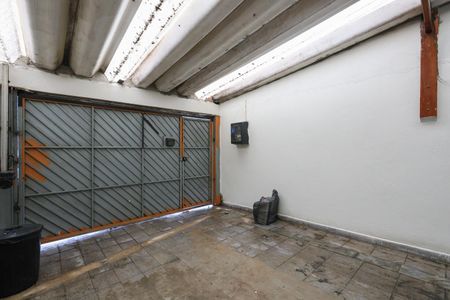 Casa à venda com 100m², 3 quartos e 2 vagas Casa à venda com 100m², 3 quartos e 2 vagasGaragem