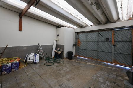 Casa à venda com 100m², 3 quartos e 2 vagas Casa à venda com 100m², 3 quartos e 2 vagasGaragem