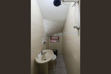 Casa à venda com 100m², 3 quartos e 2 vagas Casa à venda com 100m², 3 quartos e 2 vagasBanheiro