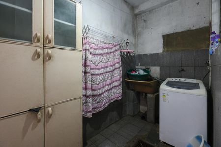 Casa à venda com 100m², 3 quartos e 2 vagas Casa à venda com 100m², 3 quartos e 2 vagasÁrea de Serviço